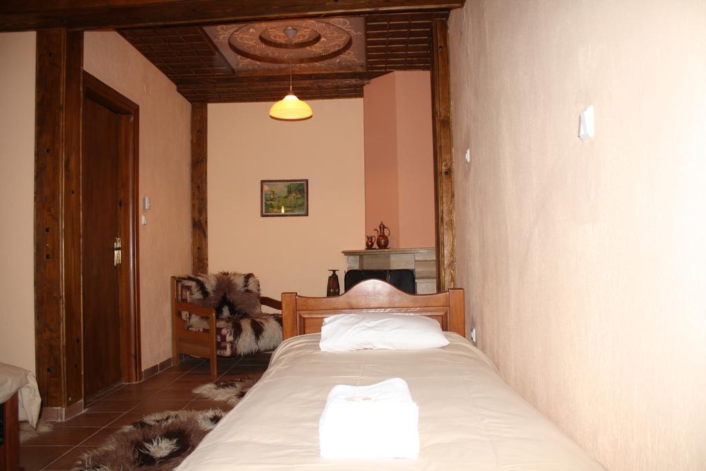 Guesthouse To Spiti Τou Gakou Nestorion Habitación foto